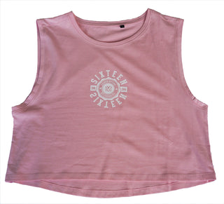 Rotes Damen T-Shirt von 16sports, 1616 Damen Top, bequemes Baumwoll-T-Shirt mit Rundhalsausschnitt, auf dem Bild sichtbar.