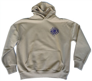 Beiger Unisex Sweatshirt mit 1616 Wappen, bequemes Hoodie von 16sports, sichtbares Logo auf der Vorderseite
