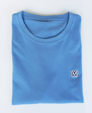 Hübsches 16sports Ocean T-Shirt in Blau, leichtes Baumwollmaterial, mit Meeresmotiv und sportlichem Schnitt.