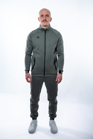 Schwarze 1616 TeamWear 1616 Hose von 16sports, sportliche Sportswear für Training und Freizeit, auf dem Bild zu sehen