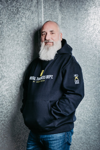 Schwarzer 16sports Mental Toughness Dept. Signature Hoodie Sweatshirt mit Kapuze und aufgedrucktem Logo, bequem und sportlich.