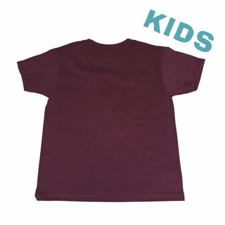 Kinder-T-Shirt von 1616 x FCE mit "Rise Up" Druck, bequemer Schnitt und weichem Stoff, perfekt für Kinderkleidung.