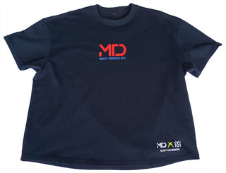 Großes, bequemes T-Shirt von 16sports mit MTD-Design, weiße Farbe, weiches Baumwollmaterial, lässiger Fit, für sportliche Freizeit.