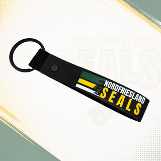 NFS SEALS Schlüsselanhänger aus Metall mit Seals-Design und Logo, langlebiger Schlüsselanhänger als Accessoire