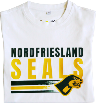 Helles weiße NFS SEALS Essential T-Shirt aus Baumwolle, flacher Schnitt und rundem Halsausschnitt, liegt flach auf weißem Hintergrund.